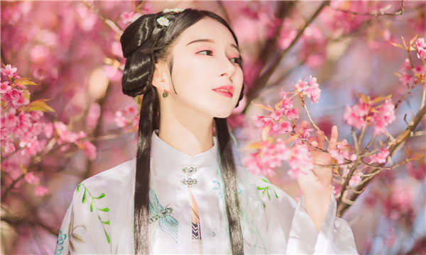 聂荣供卵试管婴儿：助您实现家庭梦想的科学方案